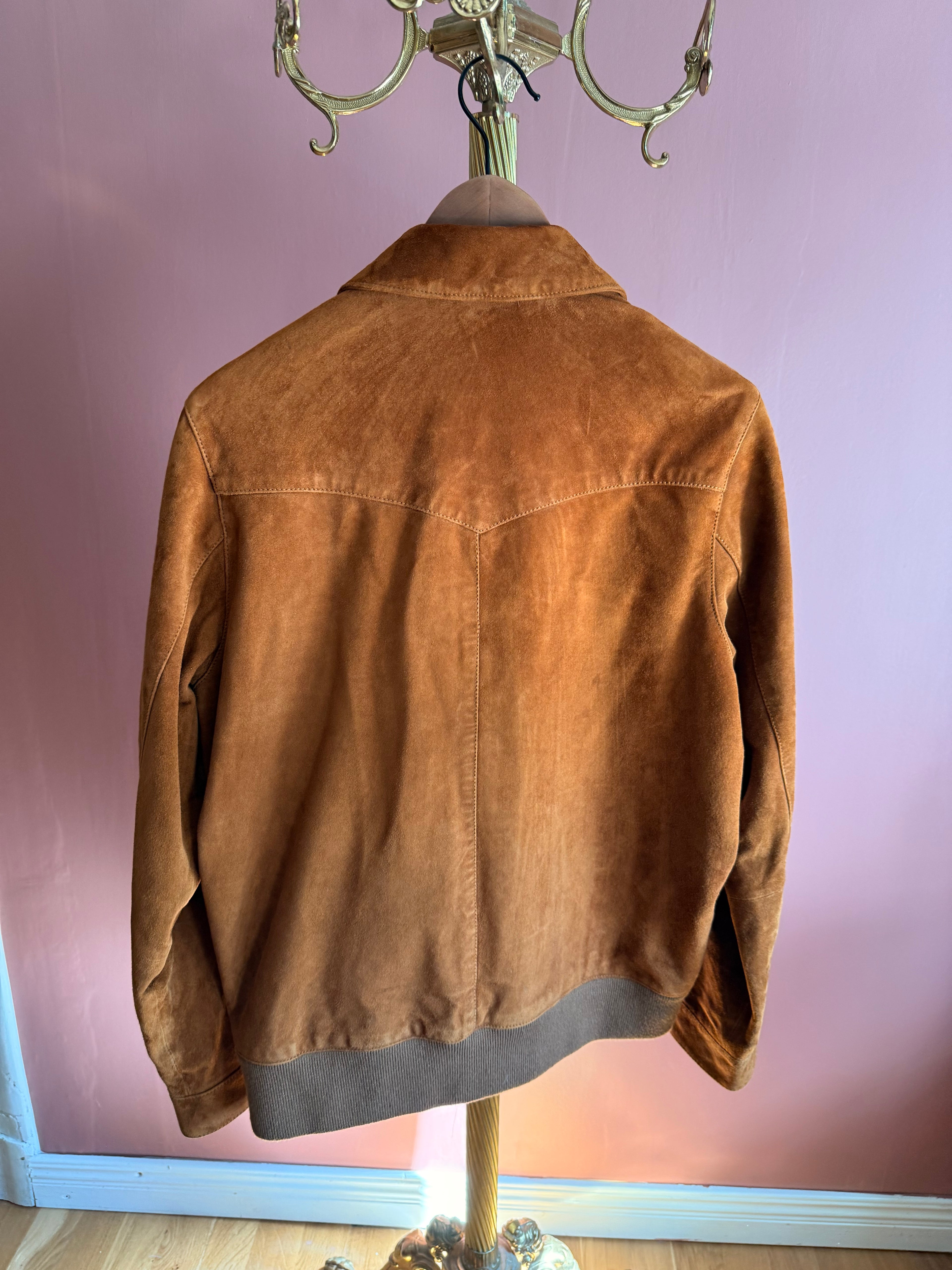 Nudie Jeans – Suede Bomber – Brown/Gold (EU 46 / S)